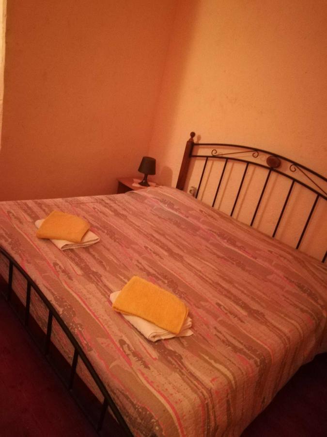 Agroturizam Toni Apartment Motovun Bagian luar foto
